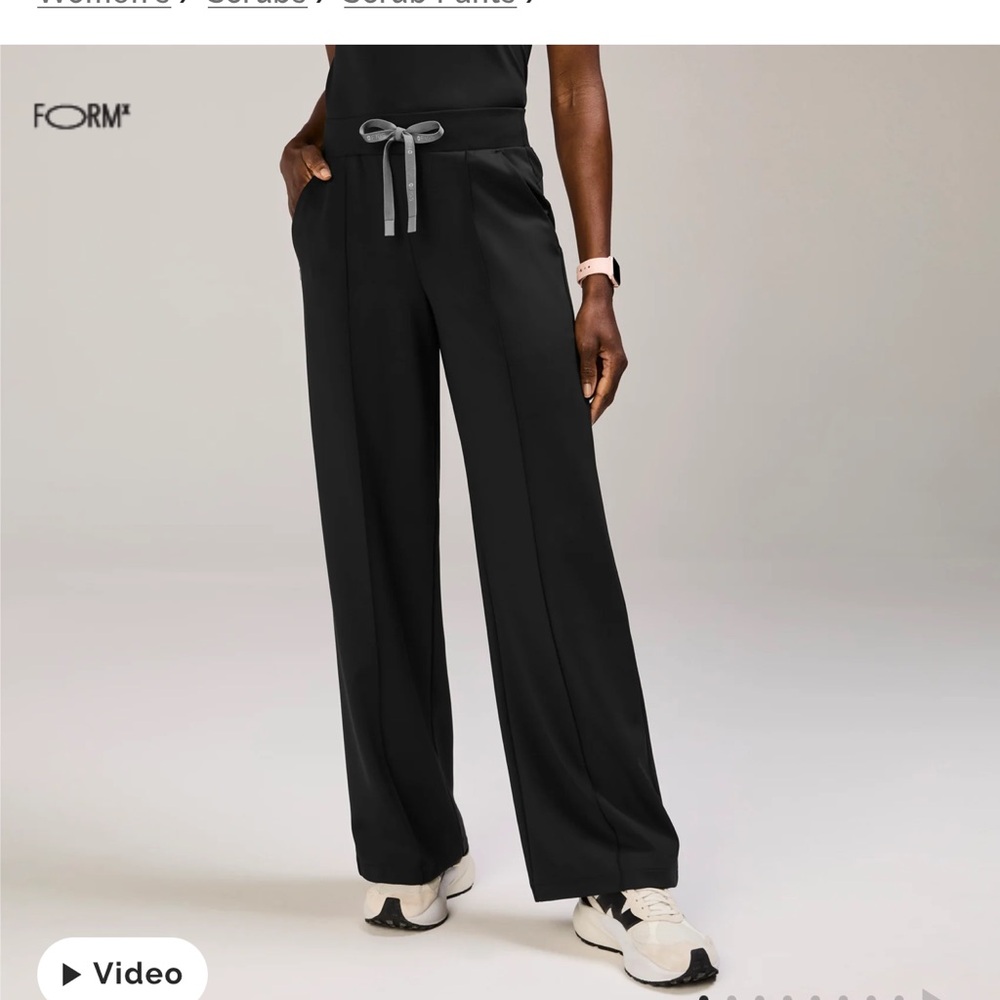 Figs Black Salina Wide-Leg Formx scrub pants